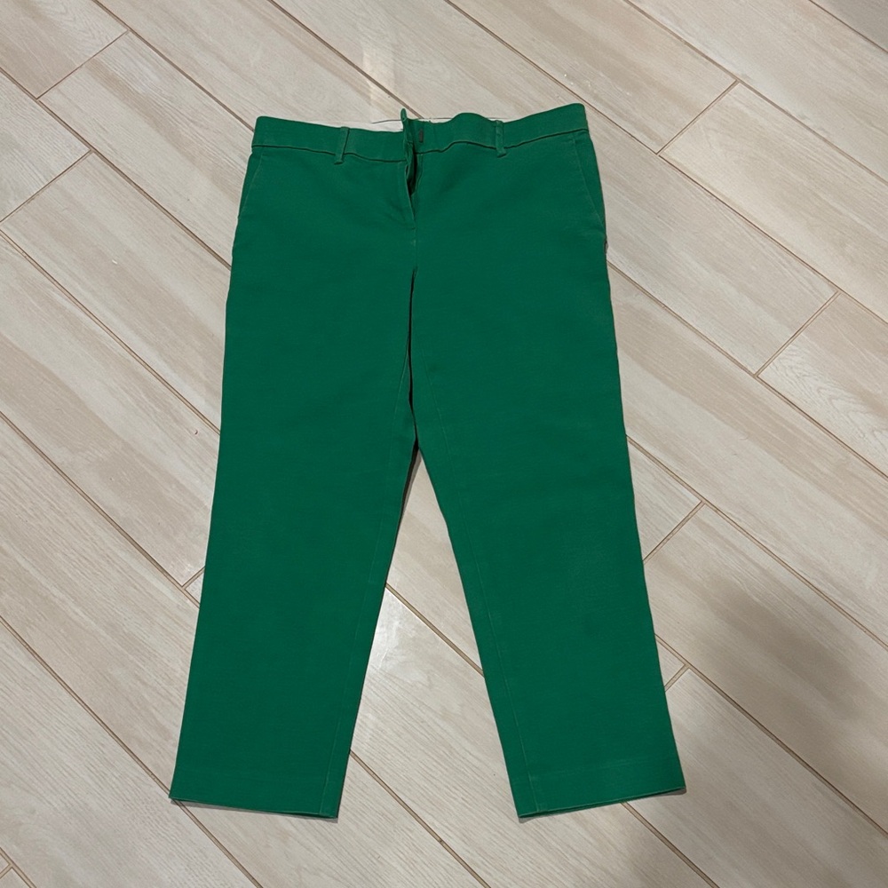 Ann Taylor Green Cropped Pants